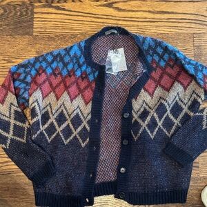 Elegant Multicolor Diamond Pattern Cardigan soft